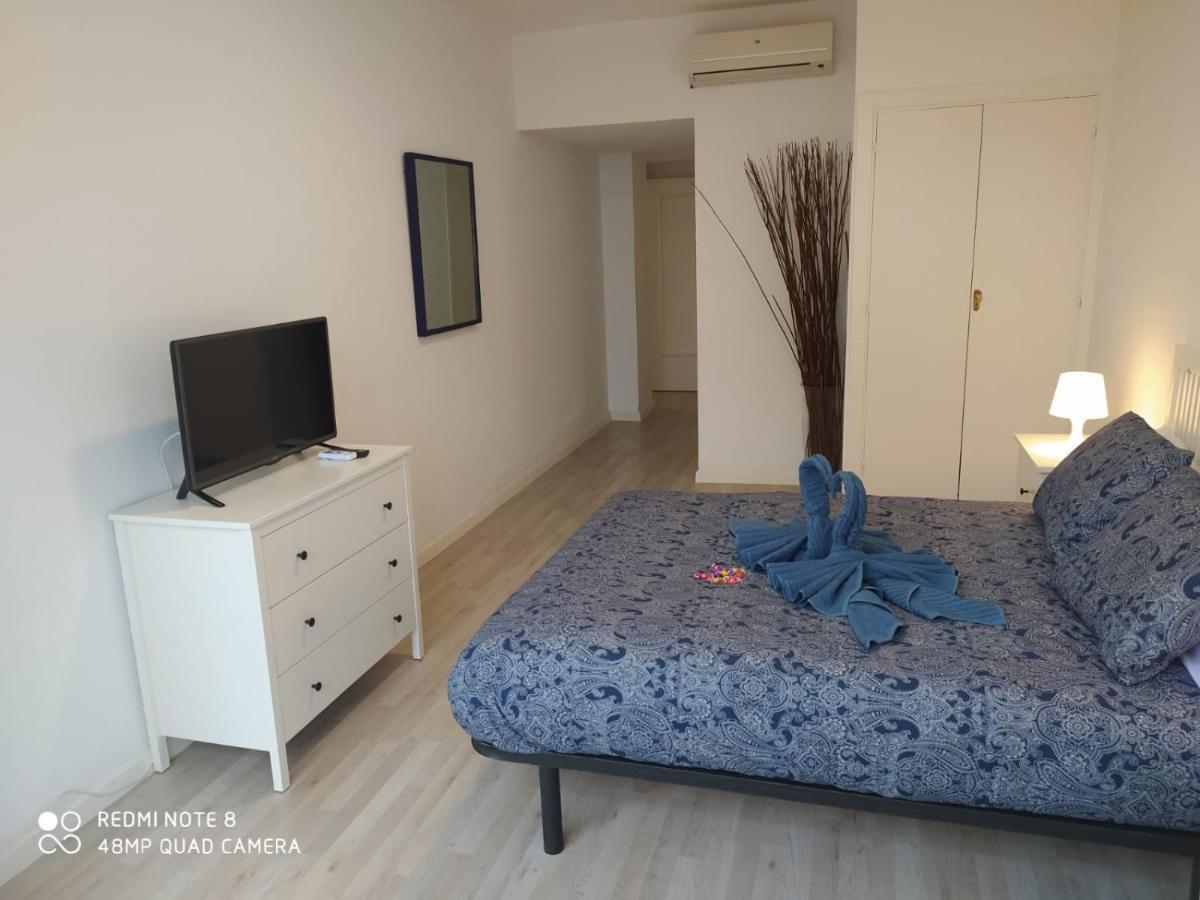 Apartamento Con Encanto 'Larios Luxy' Apartment Малага Екстериор снимка
