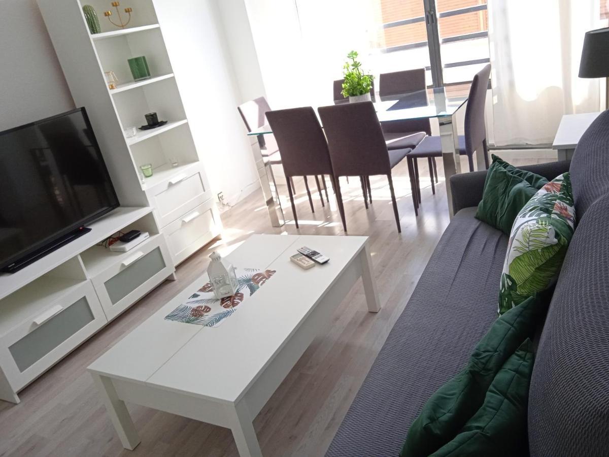 Apartamento Con Encanto 'Larios Luxy' Apartment Малага Екстериор снимка