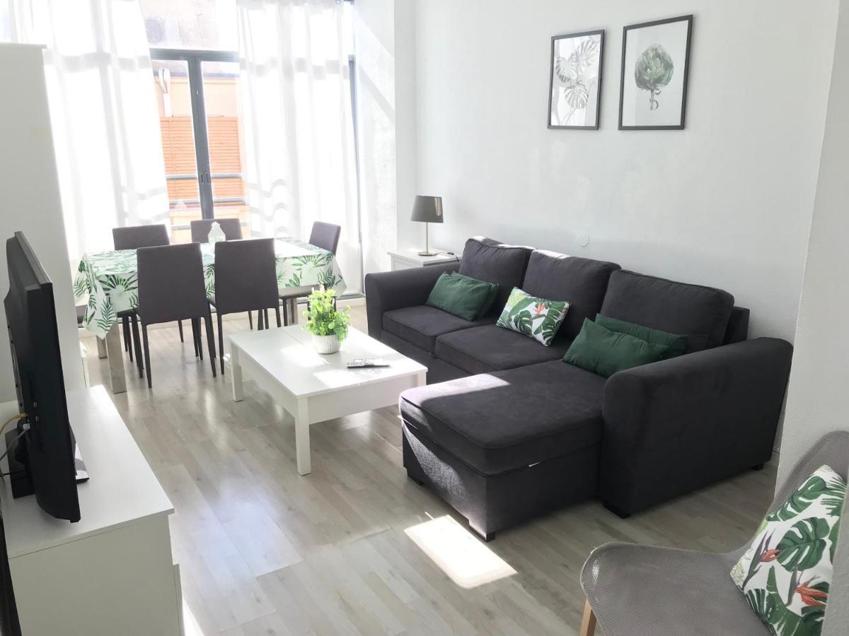 Apartamento Con Encanto 'Larios Luxy' Apartment Малага Екстериор снимка