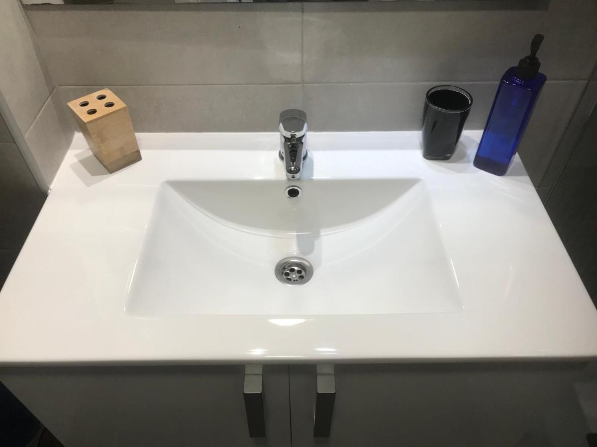 Apartamento Con Encanto 'Larios Luxy' Apartment Малага Екстериор снимка